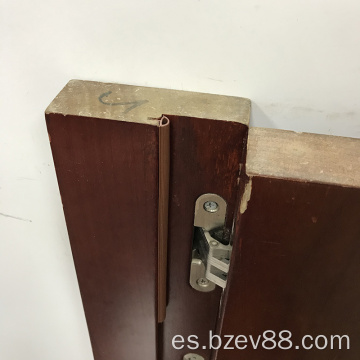 Franja de sellado para sello de marco de puerta de madera de aluminio.